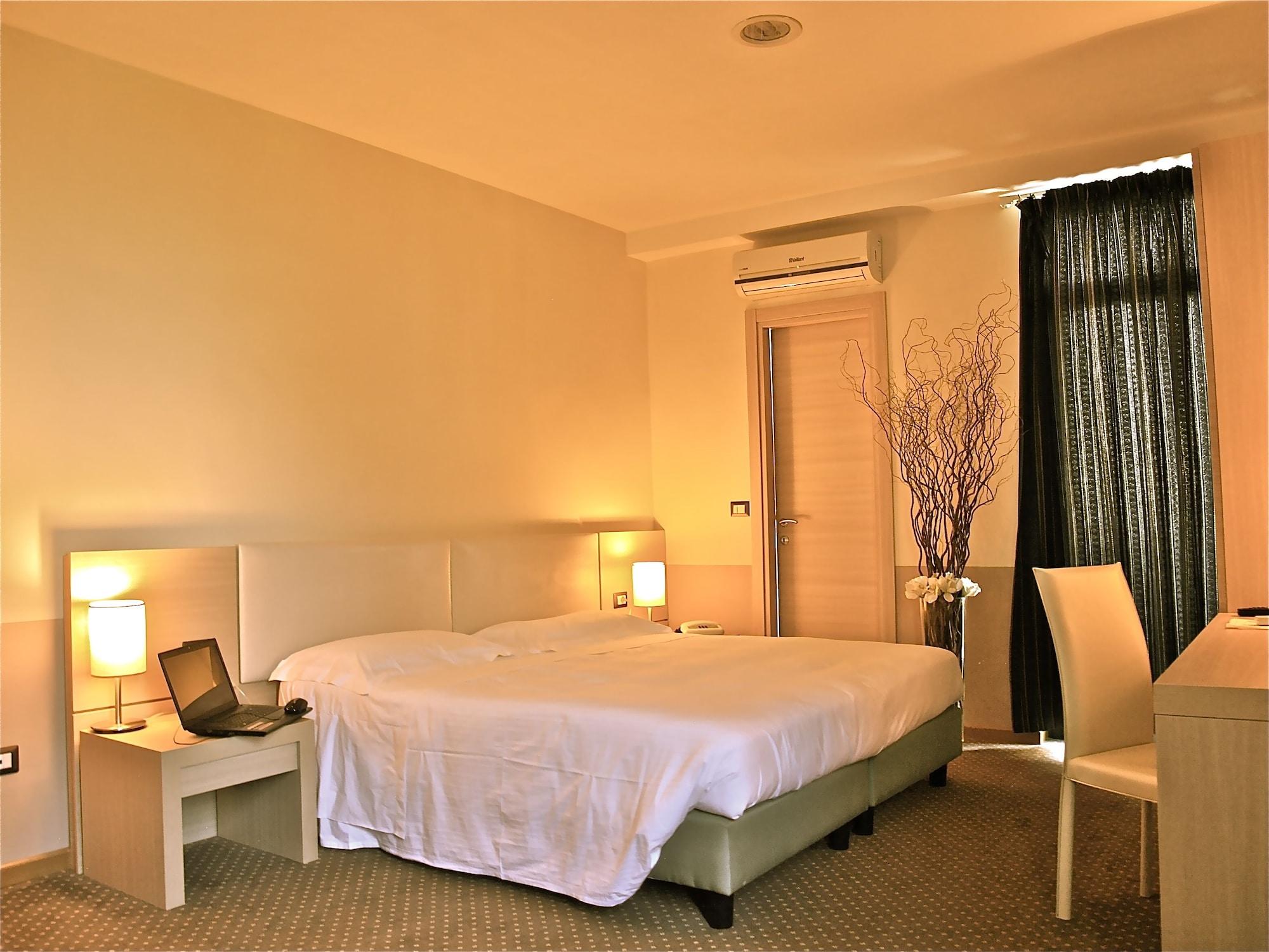 Domus Park Hotel & Spa Frascati Extérieur photo